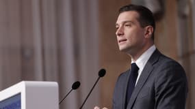 Jordan Bardella, le président du RN, lors d'une conférence de presse lundi 24 juin