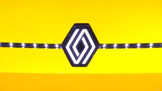 Le nouveau logo de Renault sur la R5.